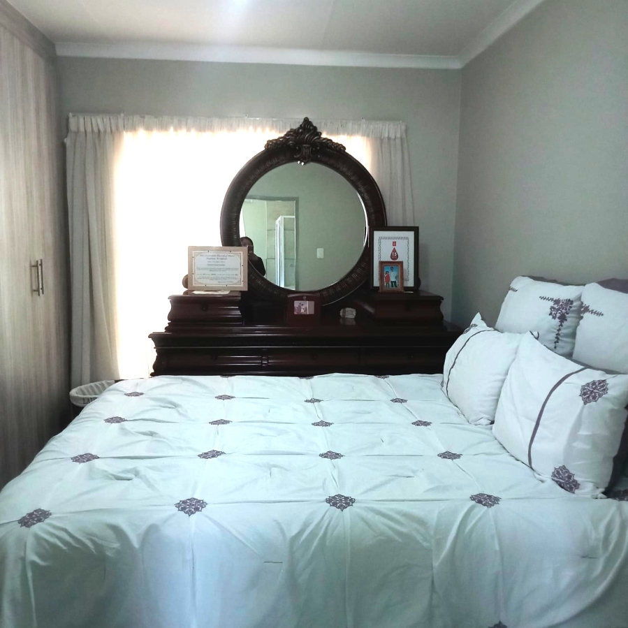 2 Bedroom Property for Sale in Parkdene Gauteng