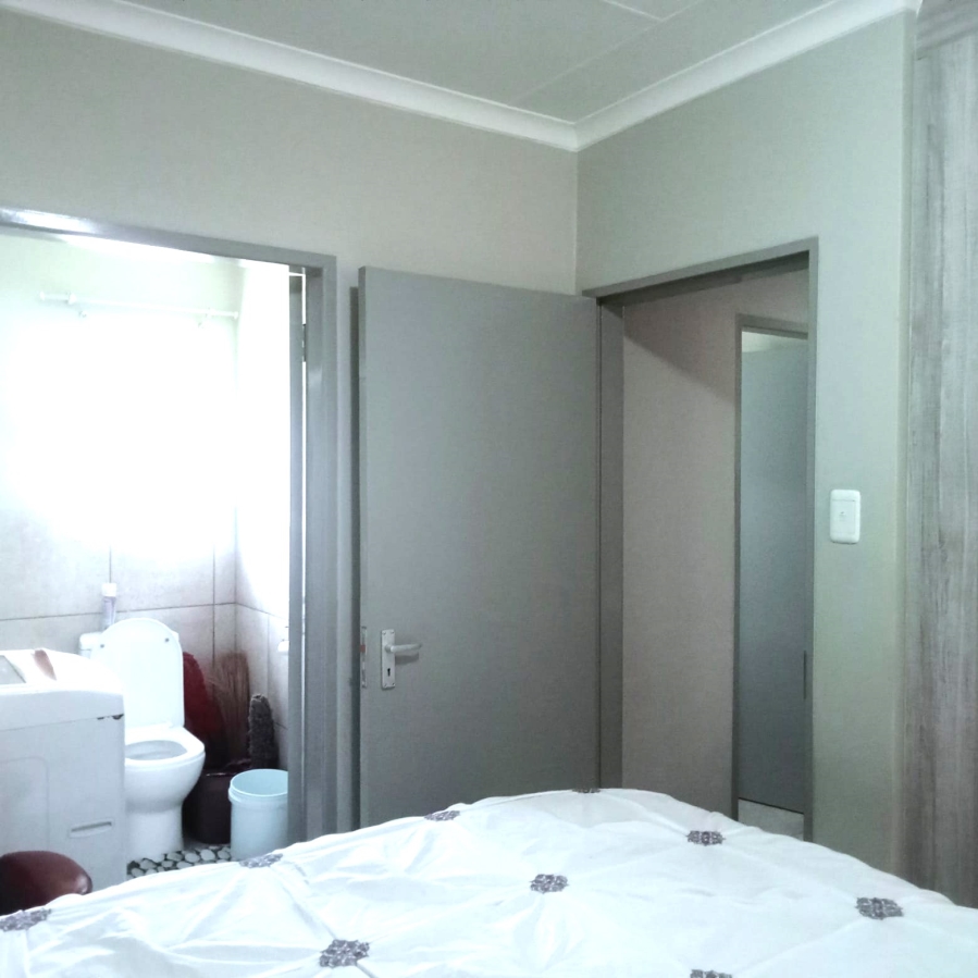 2 Bedroom Property for Sale in Parkdene Gauteng