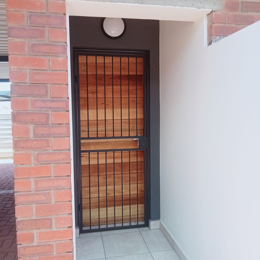 2 Bedroom Property for Sale in Parkdene Gauteng