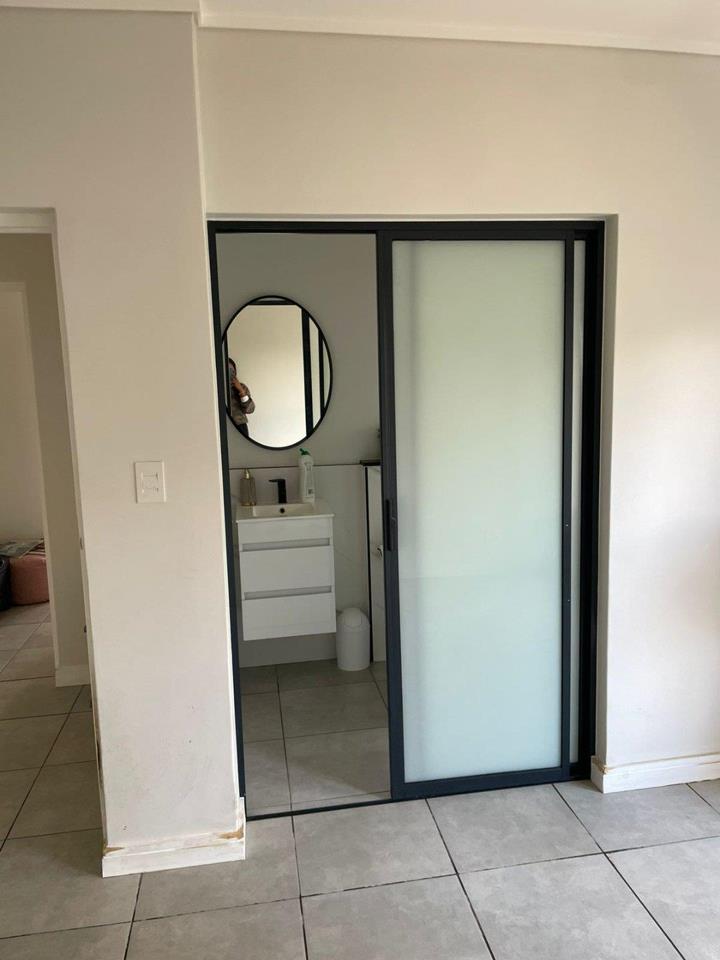 To Let 2 Bedroom Property for Rent in Waterfall Gauteng