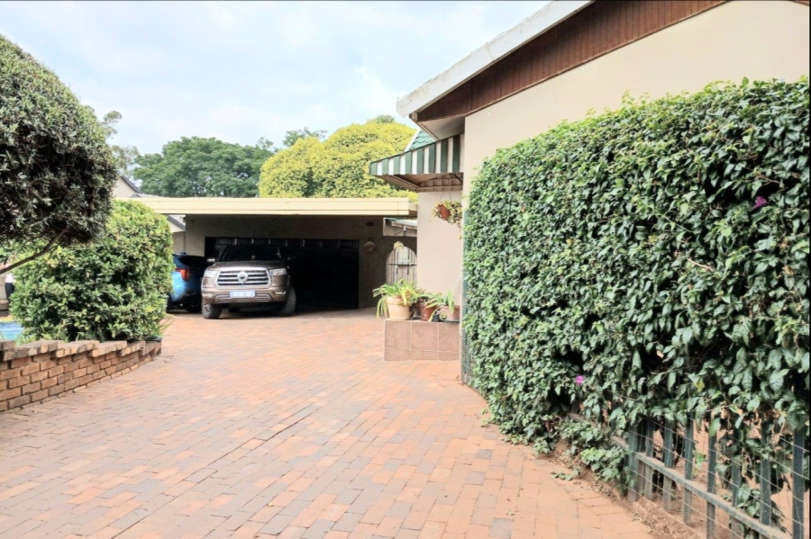 3 Bedroom Property for Sale in Edenvale Central Gauteng