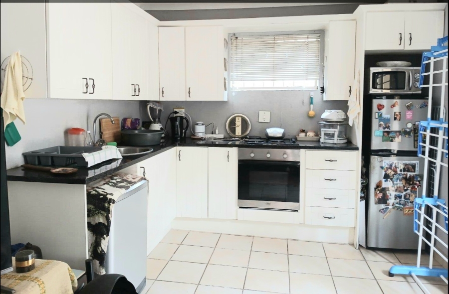 3 Bedroom Property for Sale in Edenvale Central Gauteng