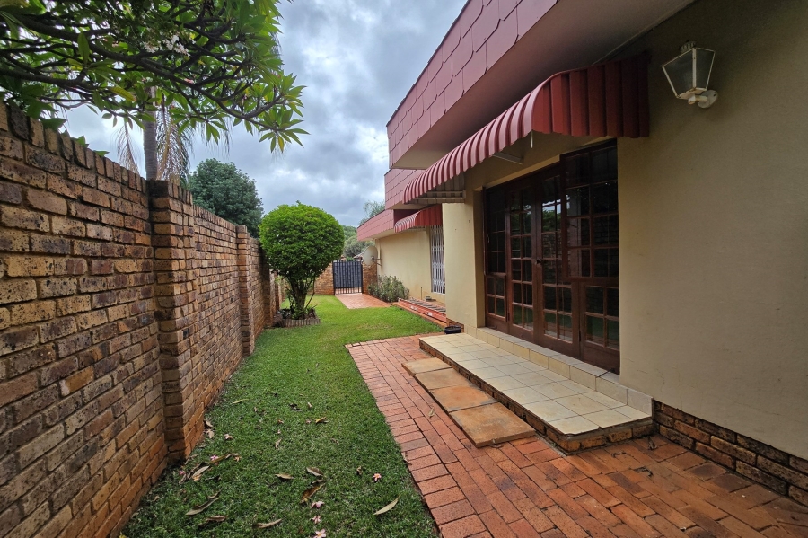 To Let 3 Bedroom Property for Rent in Sinoville Gauteng