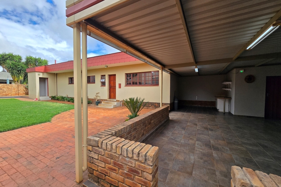 To Let 3 Bedroom Property for Rent in Sinoville Gauteng