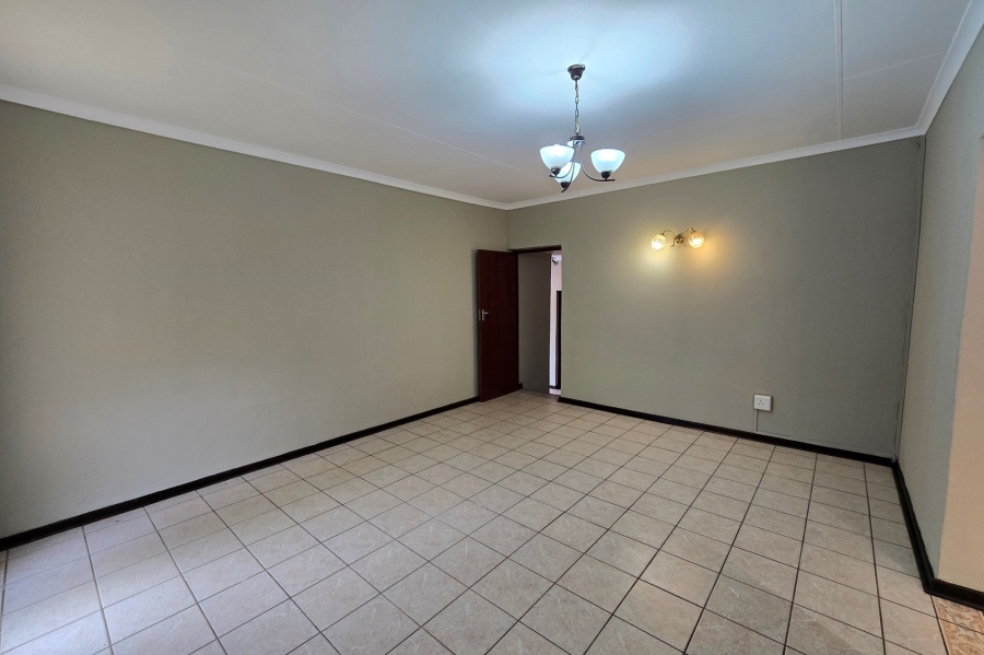 To Let 3 Bedroom Property for Rent in Sinoville Gauteng