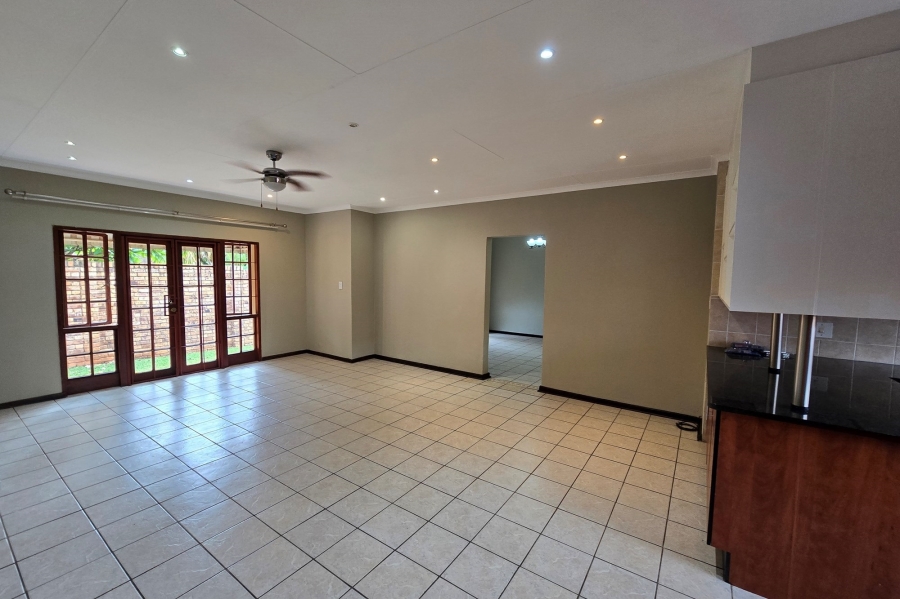 To Let 3 Bedroom Property for Rent in Sinoville Gauteng