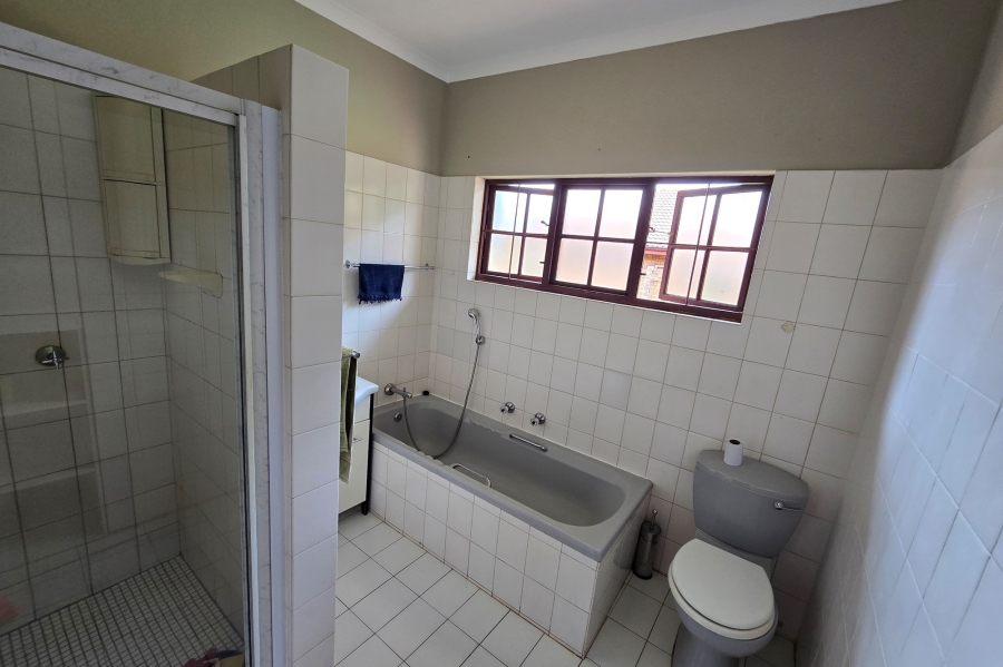 To Let 3 Bedroom Property for Rent in Sinoville Gauteng