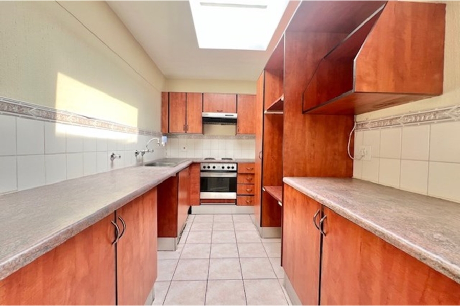 To Let 2 Bedroom Property for Rent in Edenburg Gauteng