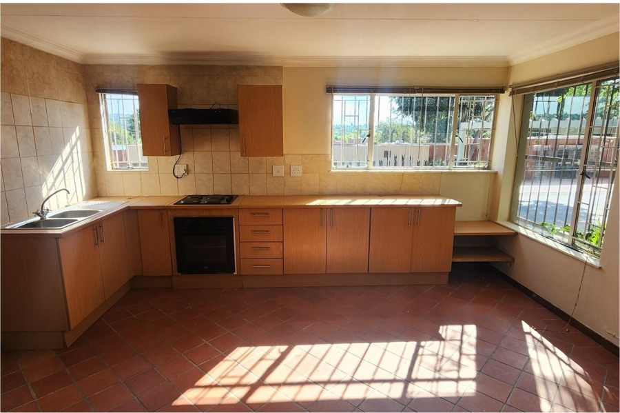 1 Bedroom Property for Sale in Garsfontein Gauteng