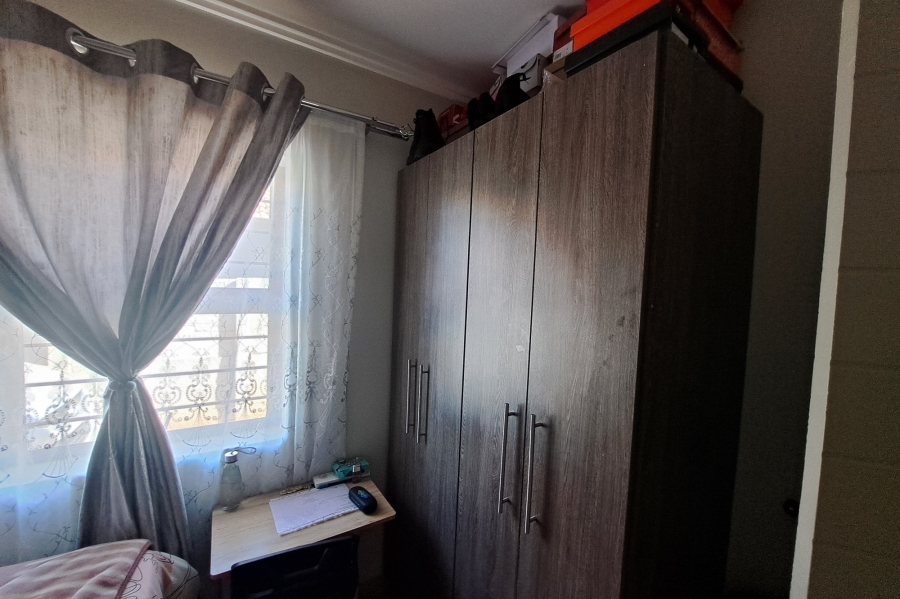 3 Bedroom Property for Sale in Protea Glen Gauteng