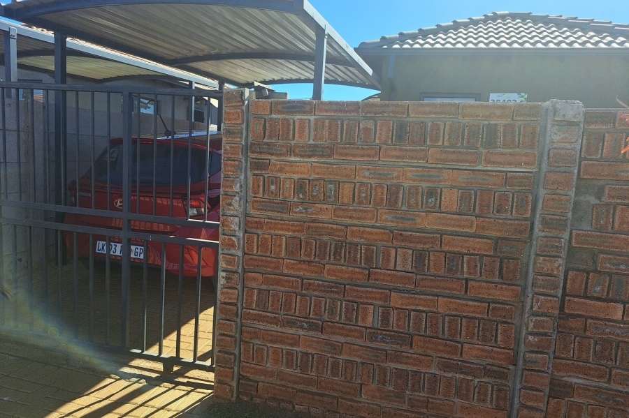 3 Bedroom Property for Sale in Protea Glen Gauteng