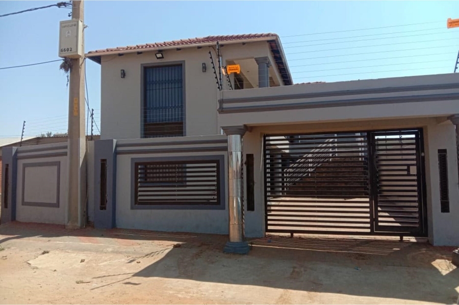 8 Bedroom Property for Sale in Tshepisong Gauteng