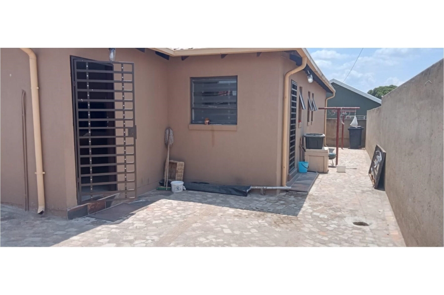 3 Bedroom Property for Sale in Pimville Gauteng