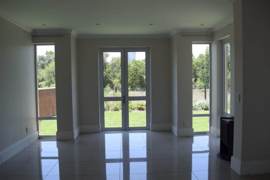 To Let 5 Bedroom Property for Rent in Waterfall Country Estate Gauteng