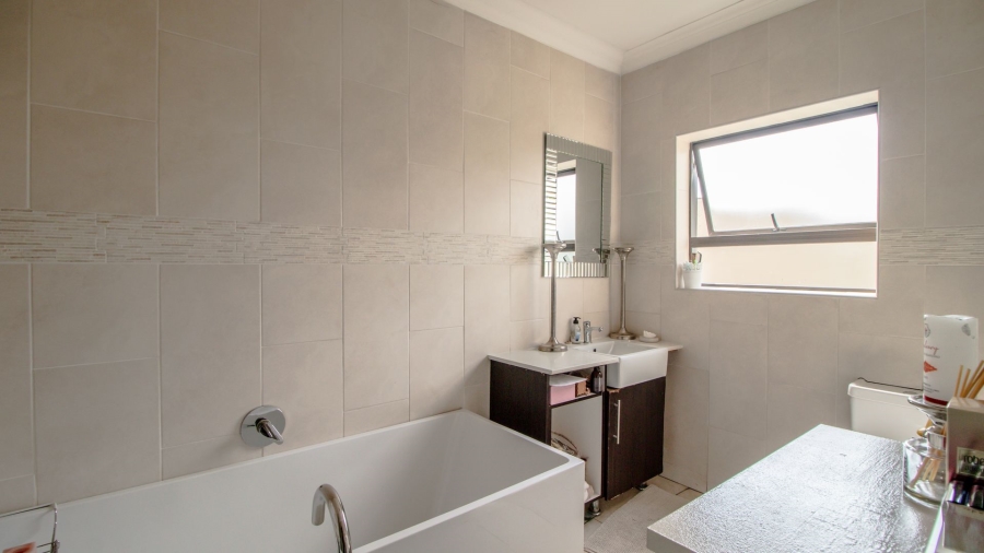 3 Bedroom Property for Sale in Terenure Gauteng