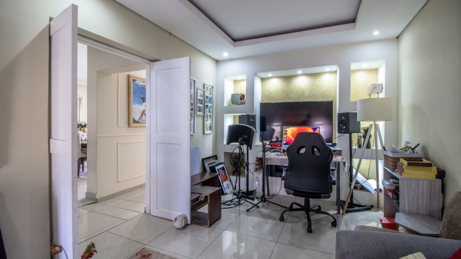 3 Bedroom Property for Sale in Terenure Gauteng
