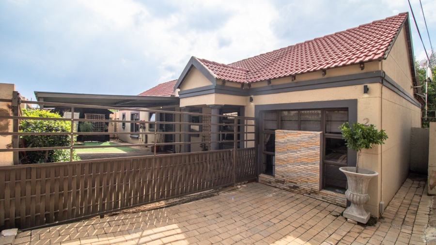 3 Bedroom Property for Sale in Terenure Gauteng