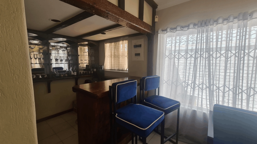 To Let 5 Bedroom Property for Rent in Bryanston Gauteng