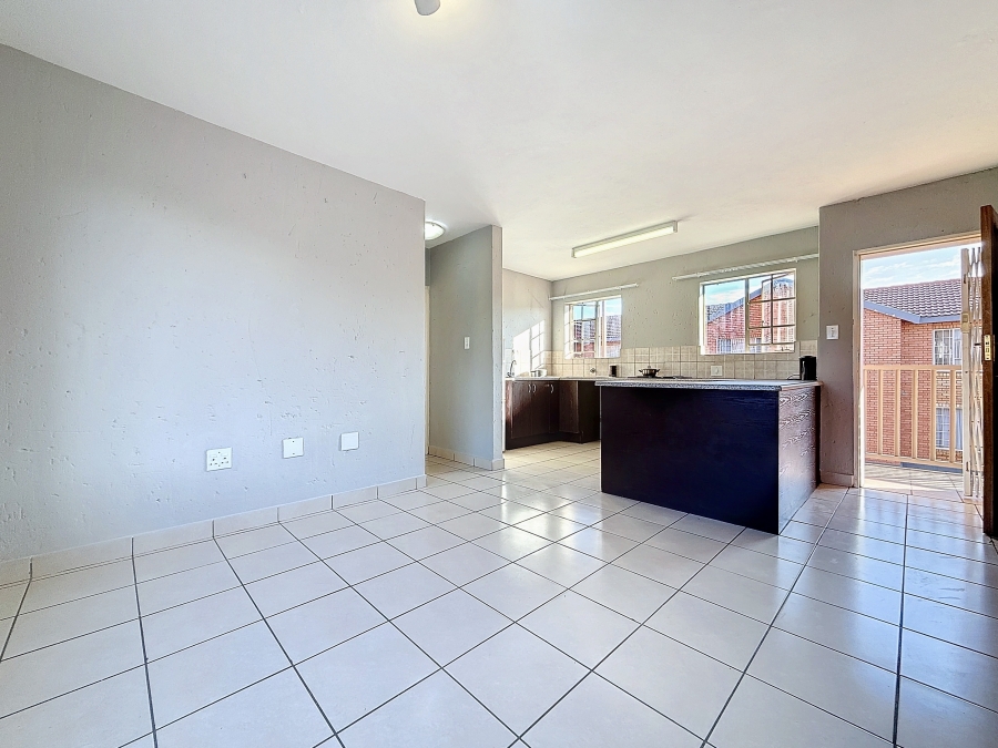 1 Bedroom Property for Sale in The Reeds Gauteng