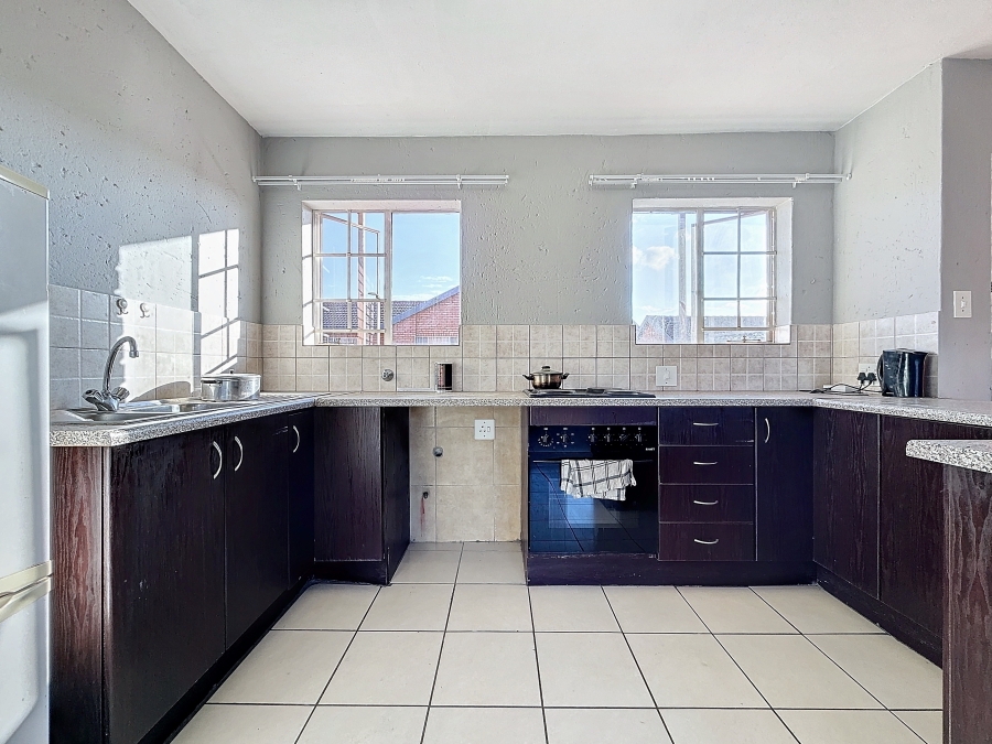 1 Bedroom Property for Sale in The Reeds Gauteng