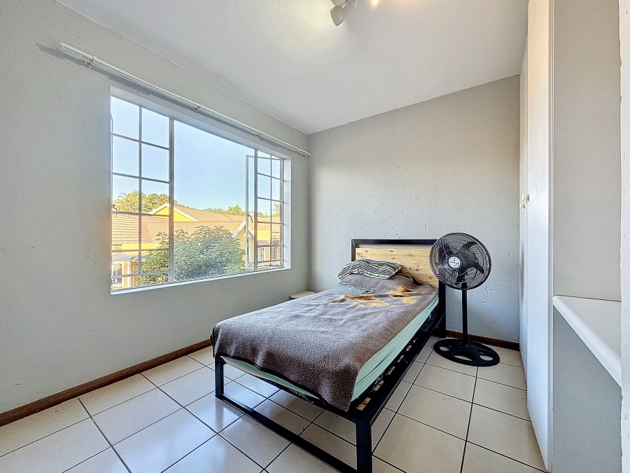 1 Bedroom Property for Sale in The Reeds Gauteng