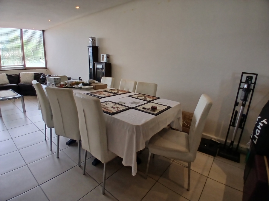 2 Bedroom Property for Sale in Bedford Gardens Gauteng