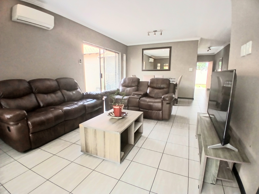 3 Bedroom Property for Sale in Edenvale Central Gauteng