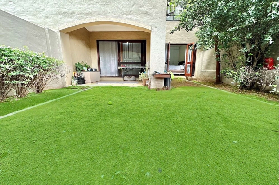 1 Bedroom Property for Sale in Lonehill Gauteng