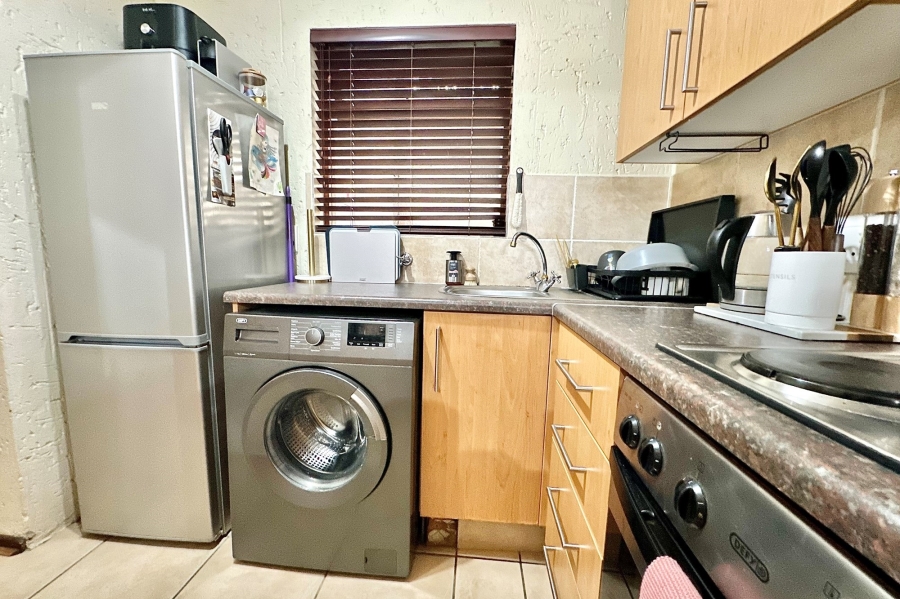 1 Bedroom Property for Sale in Lonehill Gauteng