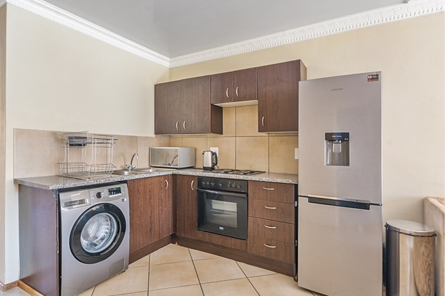 2 Bedroom Property for Sale in Albertsdal Gauteng