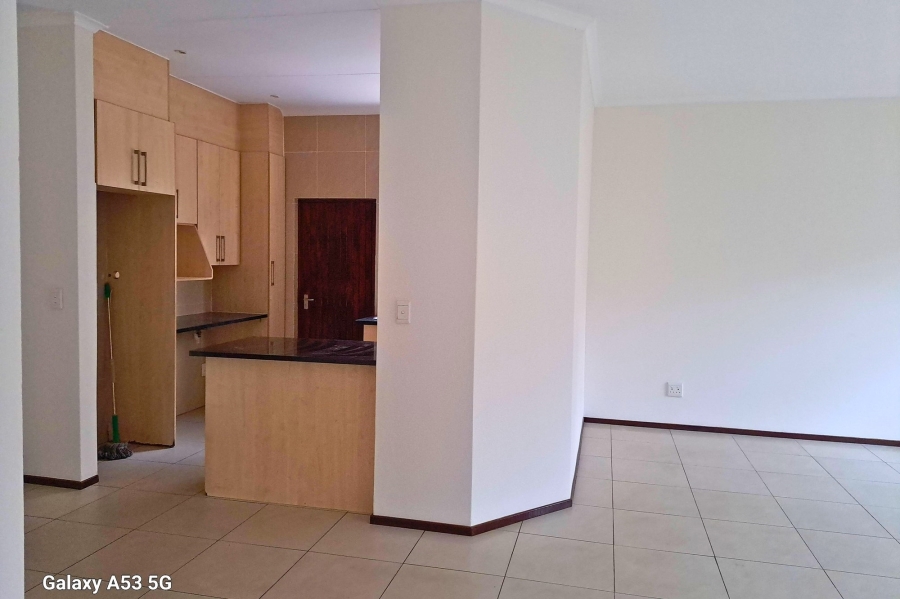 To Let 3 Bedroom Property for Rent in North Riding Gauteng