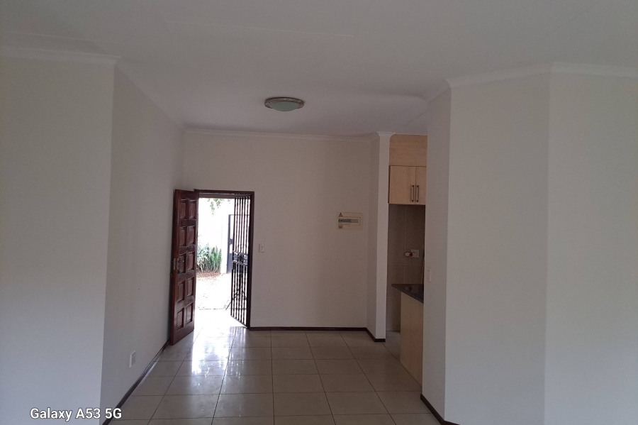 To Let 3 Bedroom Property for Rent in North Riding Gauteng