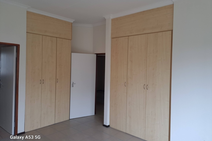 To Let 3 Bedroom Property for Rent in North Riding Gauteng