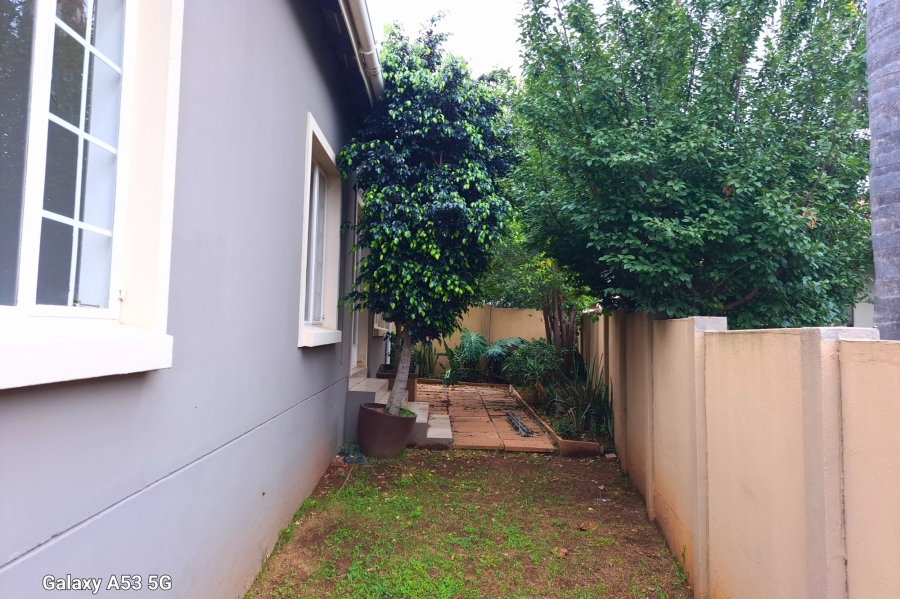 To Let 3 Bedroom Property for Rent in North Riding Gauteng