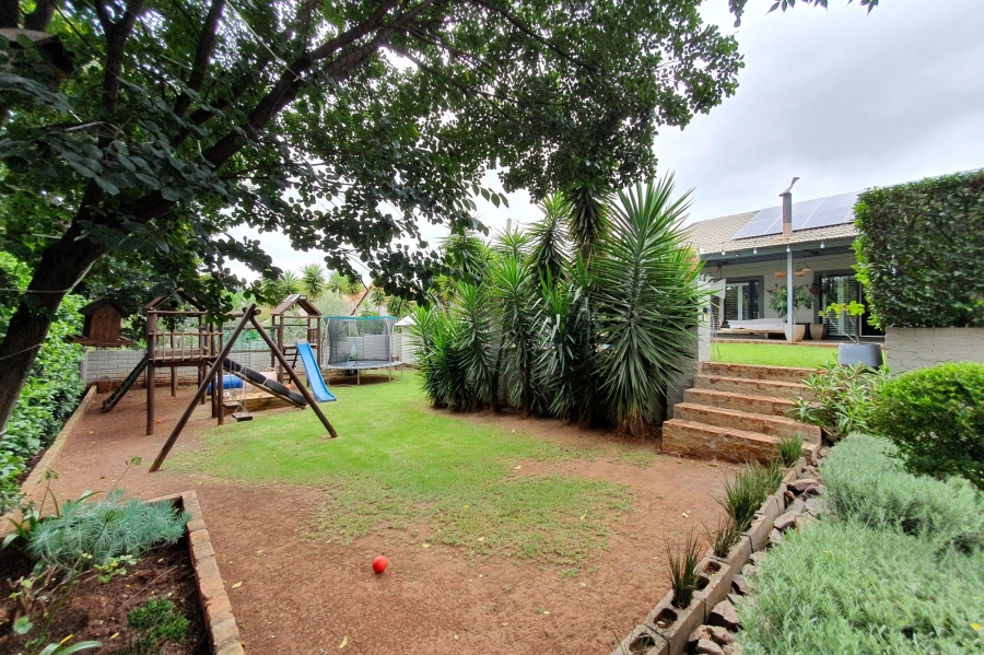 4 Bedroom Property for Sale in Wierda Park Gauteng