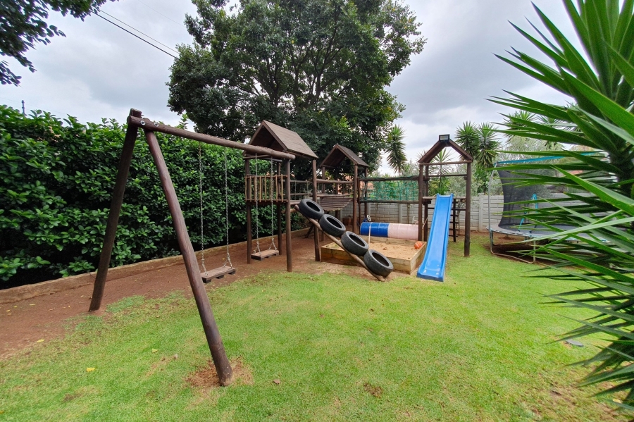 4 Bedroom Property for Sale in Wierda Park Gauteng