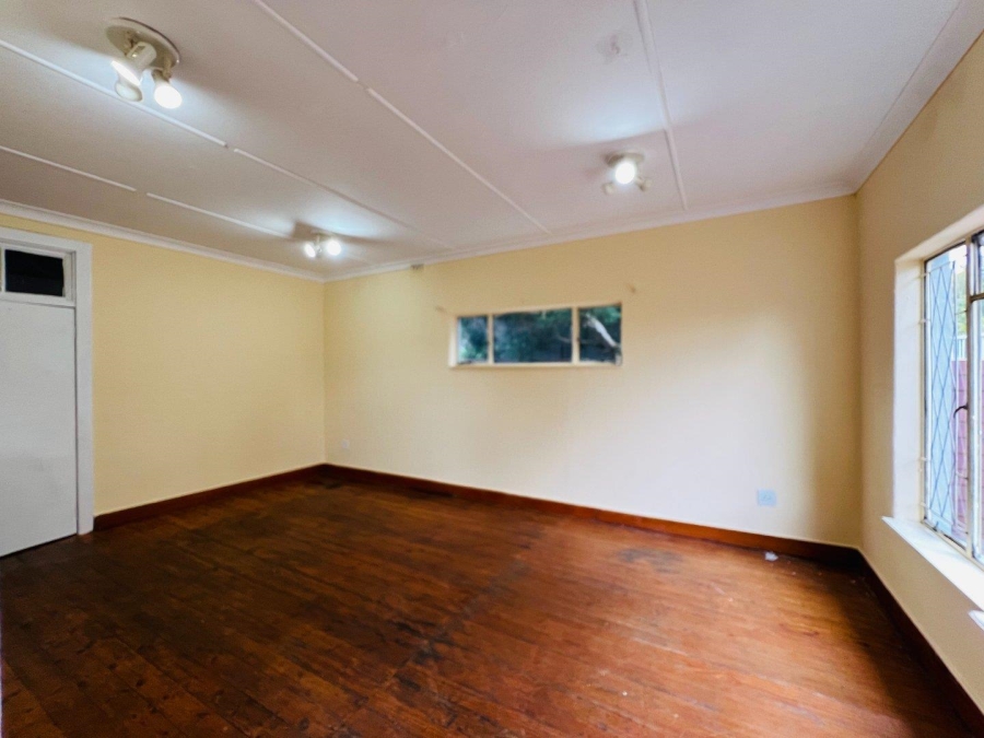 5 Bedroom Property for Sale in Westdene Gauteng