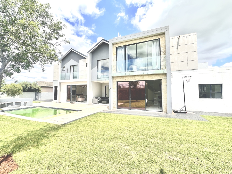 4 Bedroom Property for Sale in Midstream Meadows Gauteng