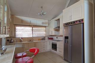 4 Bedroom Property for Sale in The Orchards Gauteng