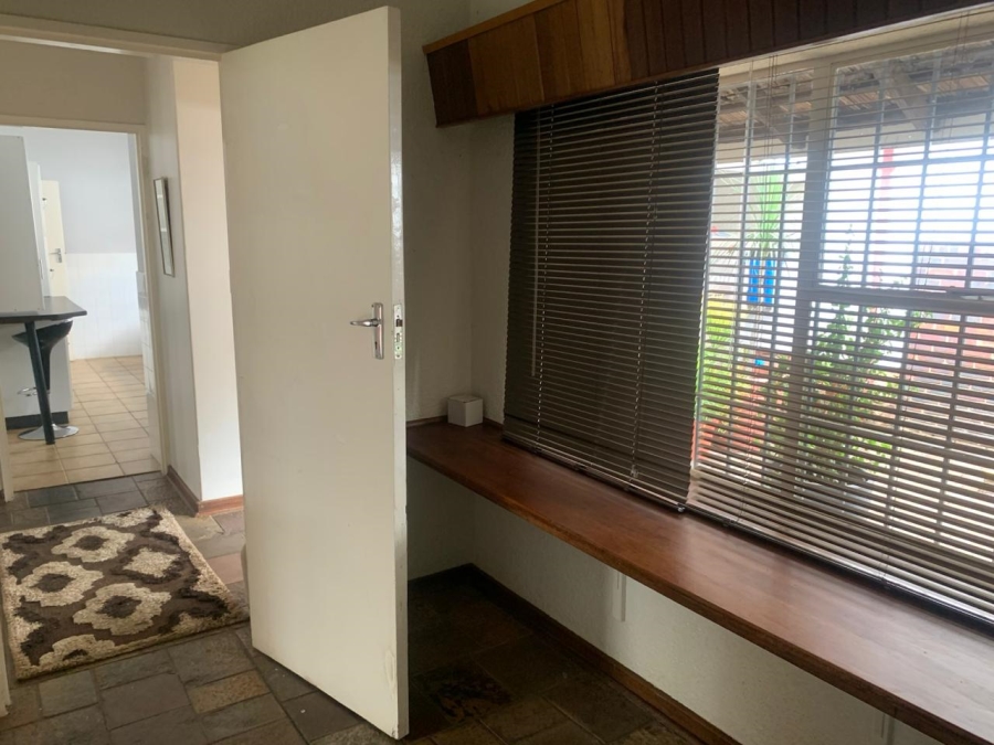 To Let 3 Bedroom Property for Rent in Cresta Gauteng