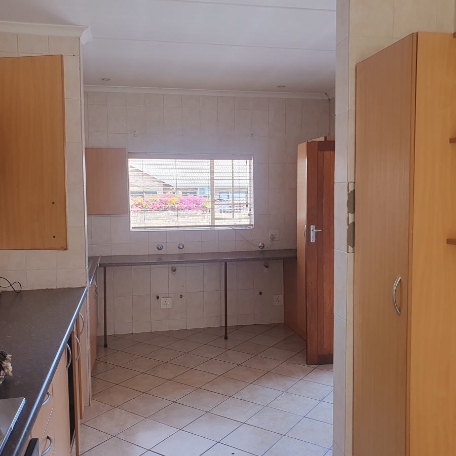 3 Bedroom Property for Sale in Amberfield Gauteng