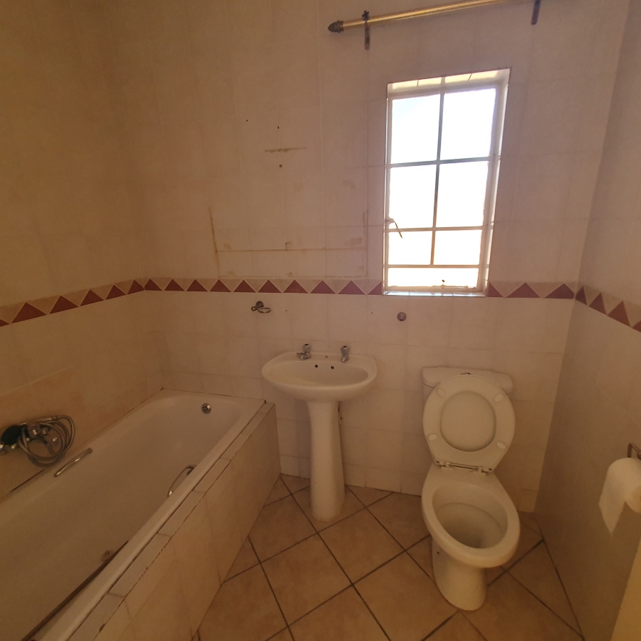 3 Bedroom Property for Sale in Amberfield Gauteng