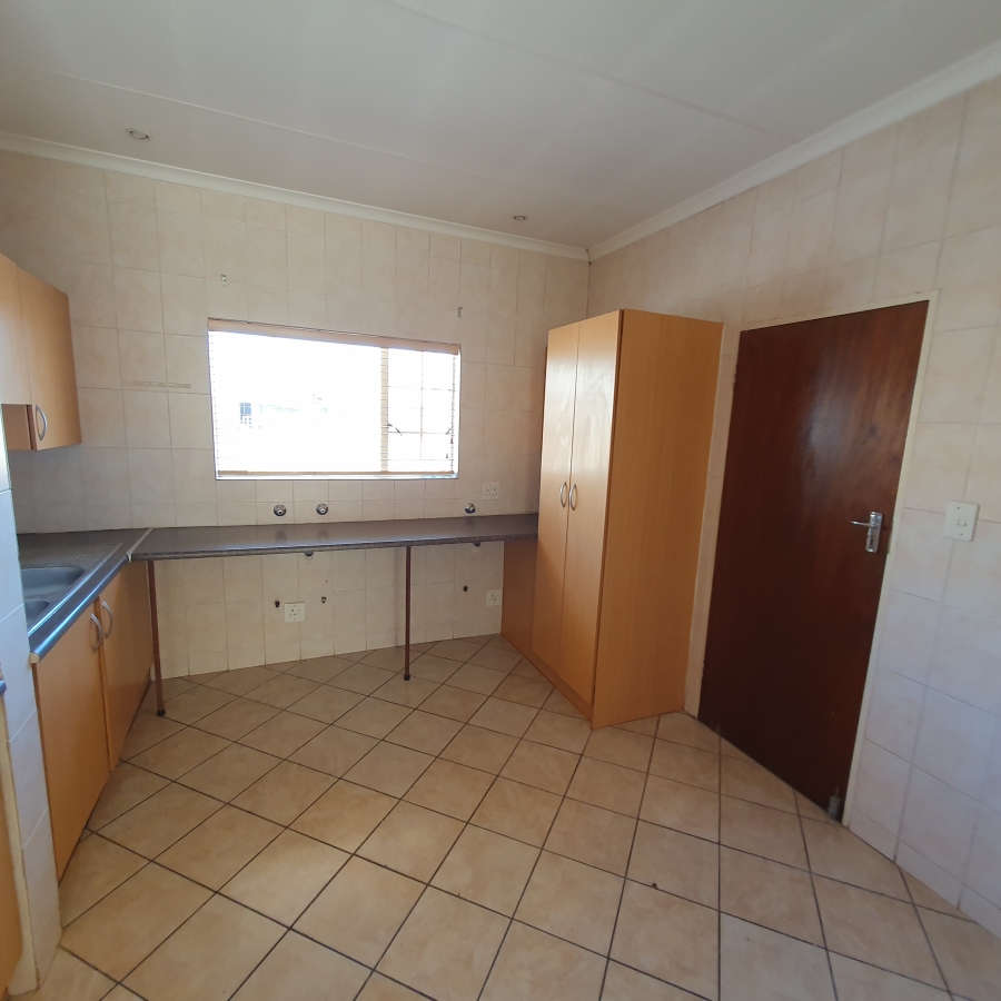 3 Bedroom Property for Sale in Amberfield Gauteng