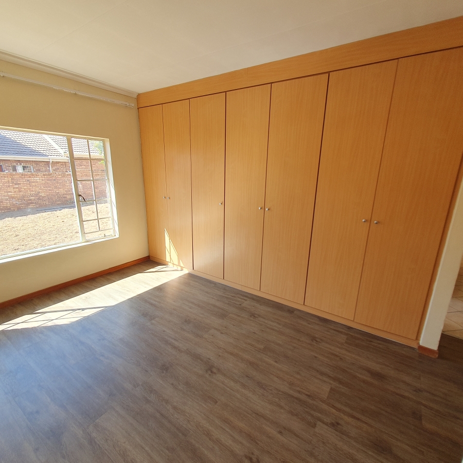 3 Bedroom Property for Sale in Amberfield Gauteng