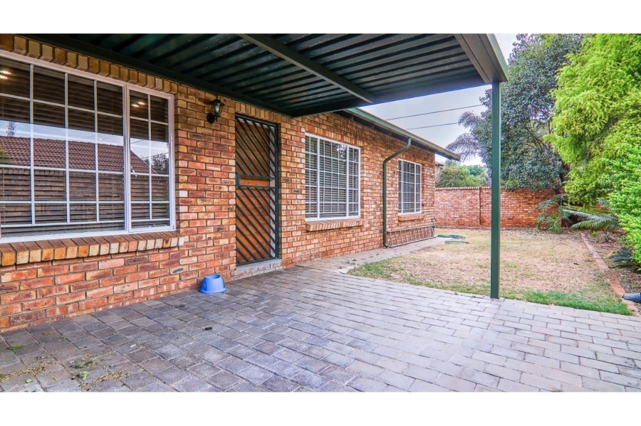 3 Bedroom Property for Sale in Highveld Gauteng