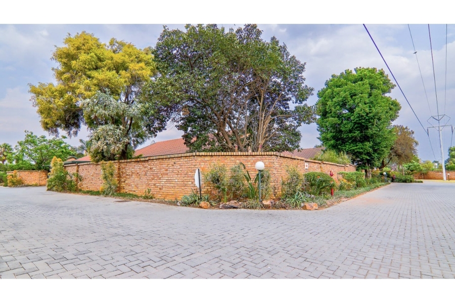 3 Bedroom Property for Sale in Highveld Gauteng