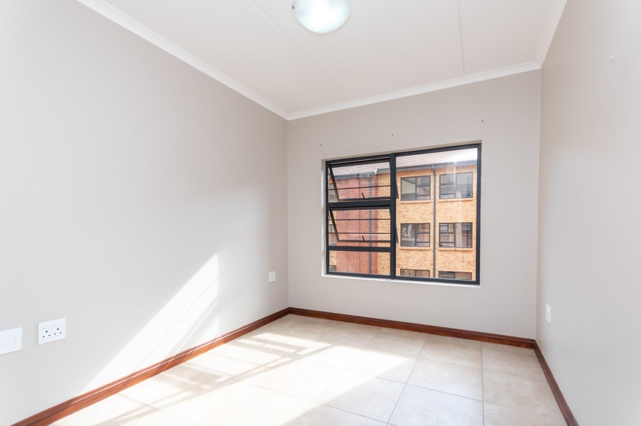 1 Bedroom Property for Sale in Olympus AH Gauteng