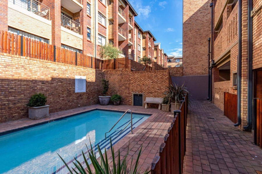 1 Bedroom Property for Sale in Olympus AH Gauteng