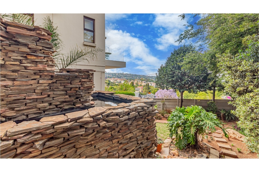 3 Bedroom Property for Sale in Northcliff Gauteng