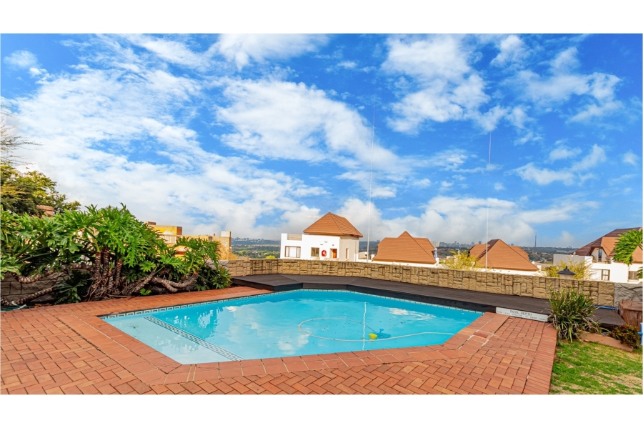 3 Bedroom Property for Sale in Northcliff Gauteng